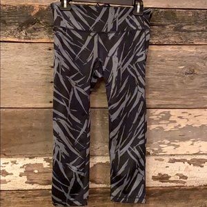 GapFit GFast Running Crop Leggings